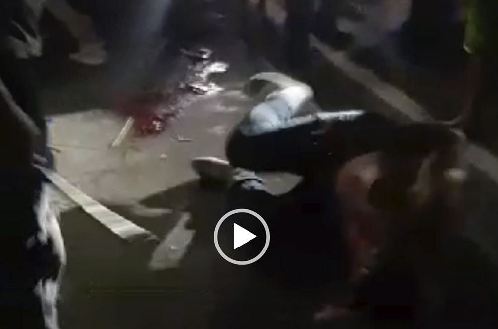 Vídeo: Mesmo chorando, homem é linchado em Manaus