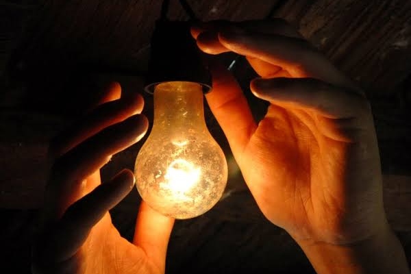 Manaus registra novo recorde de consumo de energia pela segunda semana consecutiva