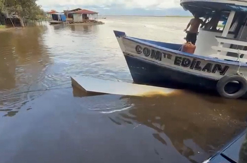 PC-AM apreende mais de uma tonelada de haxixe e maconha em compartimento submarino de embarcação
