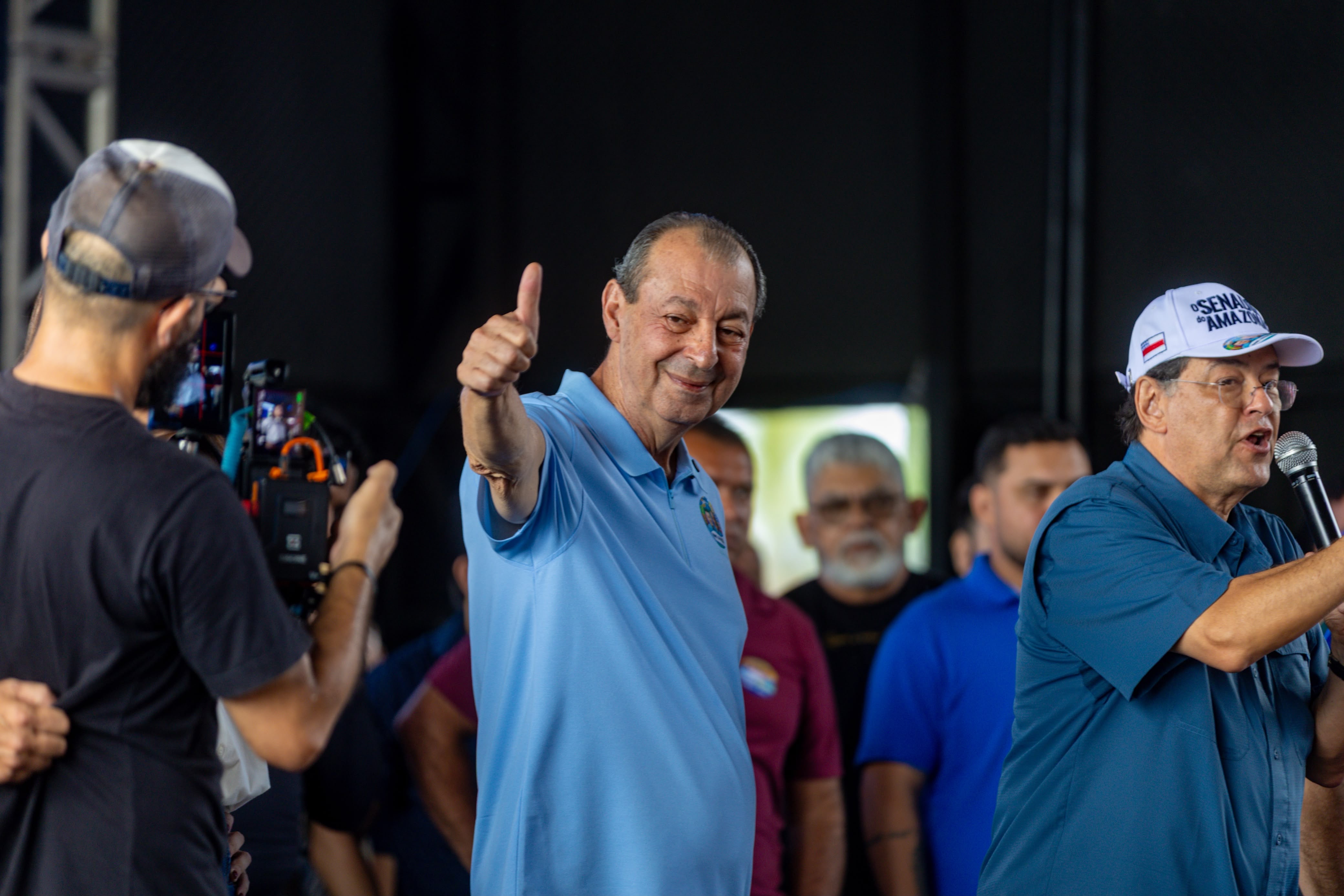 Omar propõe retomar construção de casas e ampliar acesso à moradia no Amazonas