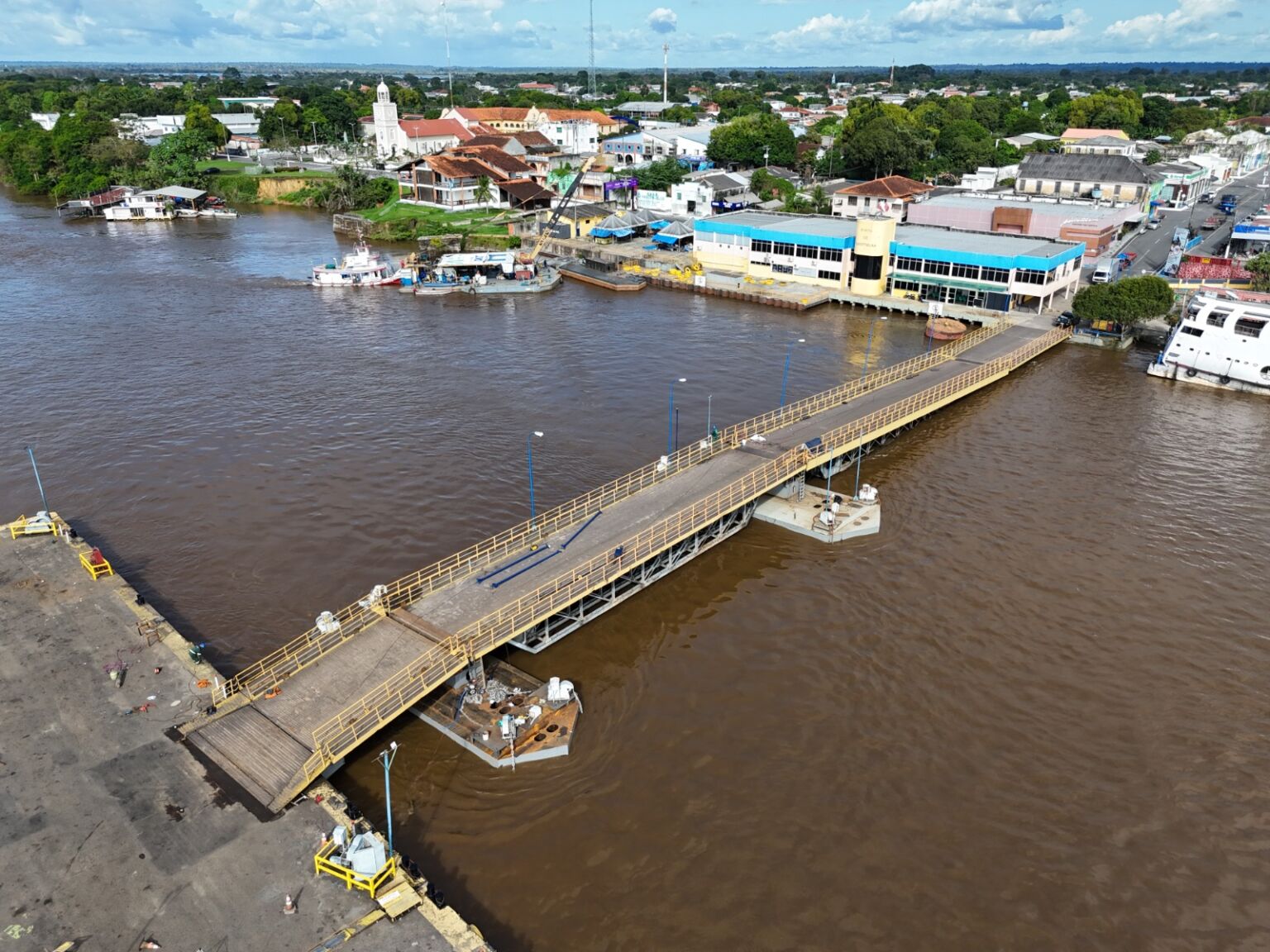 Porto de Parintins é reaberto após interdição para obras de manutenção