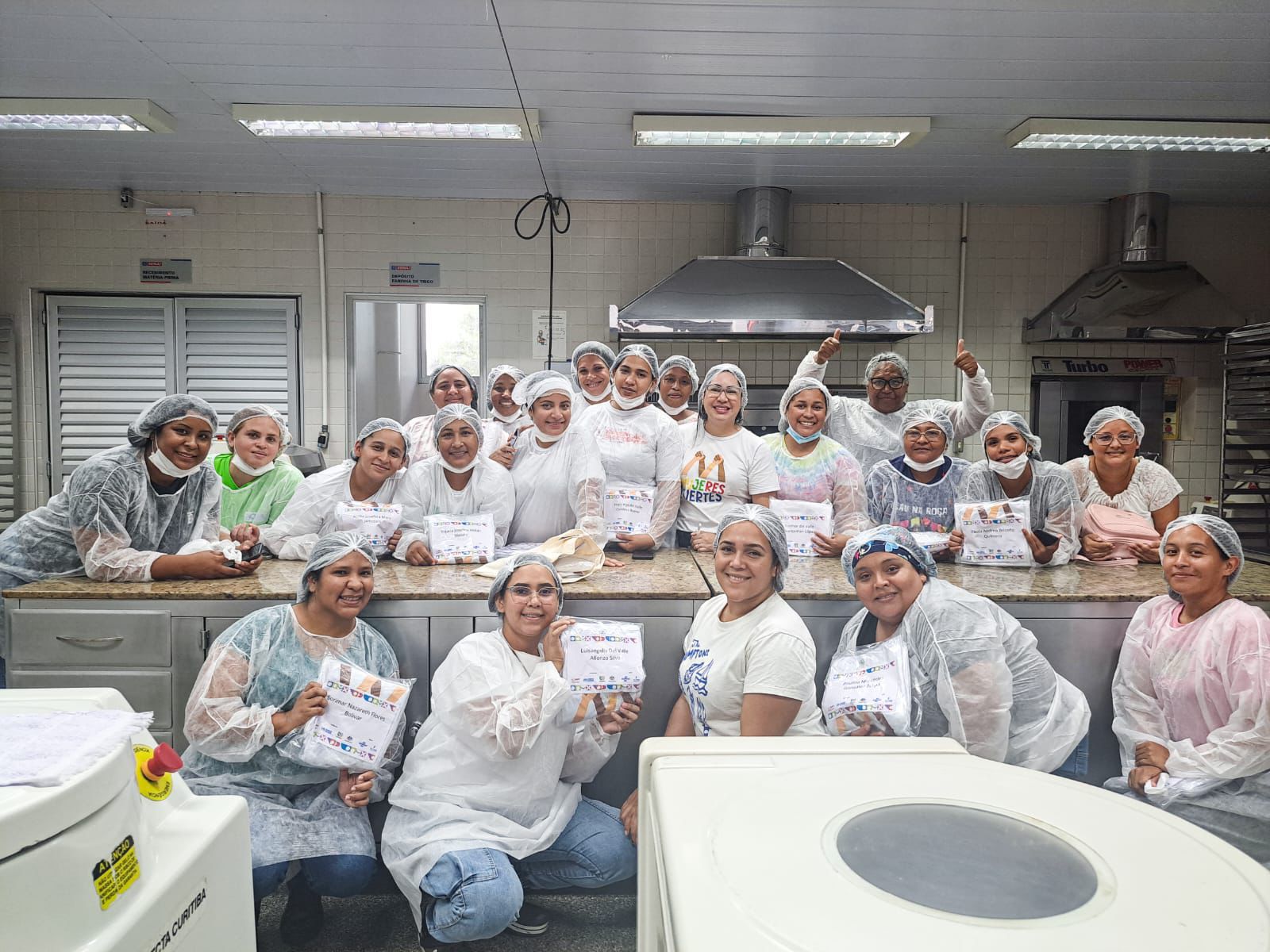 Projeto de capacitação para mães solo, refugiadas e migrantes abre inscrições em Manaus