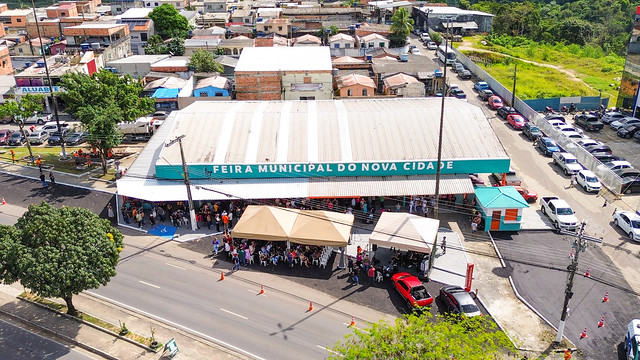 Vice-prefeito Renato Junior entrega feira do Nova Cidade