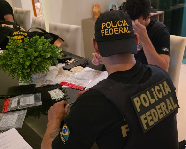 PF faz buscas em Manaus em investigação sobre crimes ambientais no Amazonas