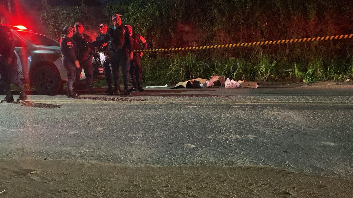 Imagens fortes: Homem esquartejado é achado em sacolas com bilhete de facção