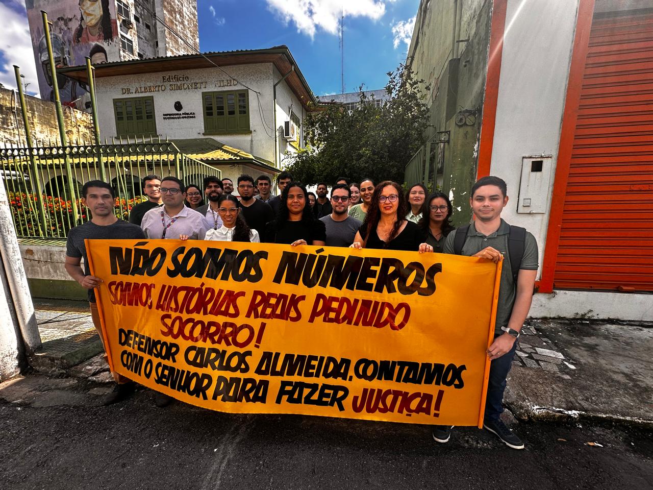 Aprovados no concurso da CMM são recebidos pela DPE-AM e aguardam providências