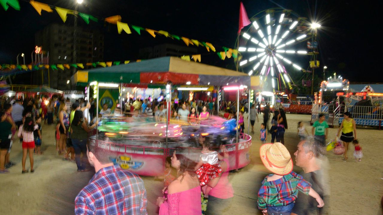 Adriana Brasil - Aproveite o clima junino de Manaus; as opções são variadas