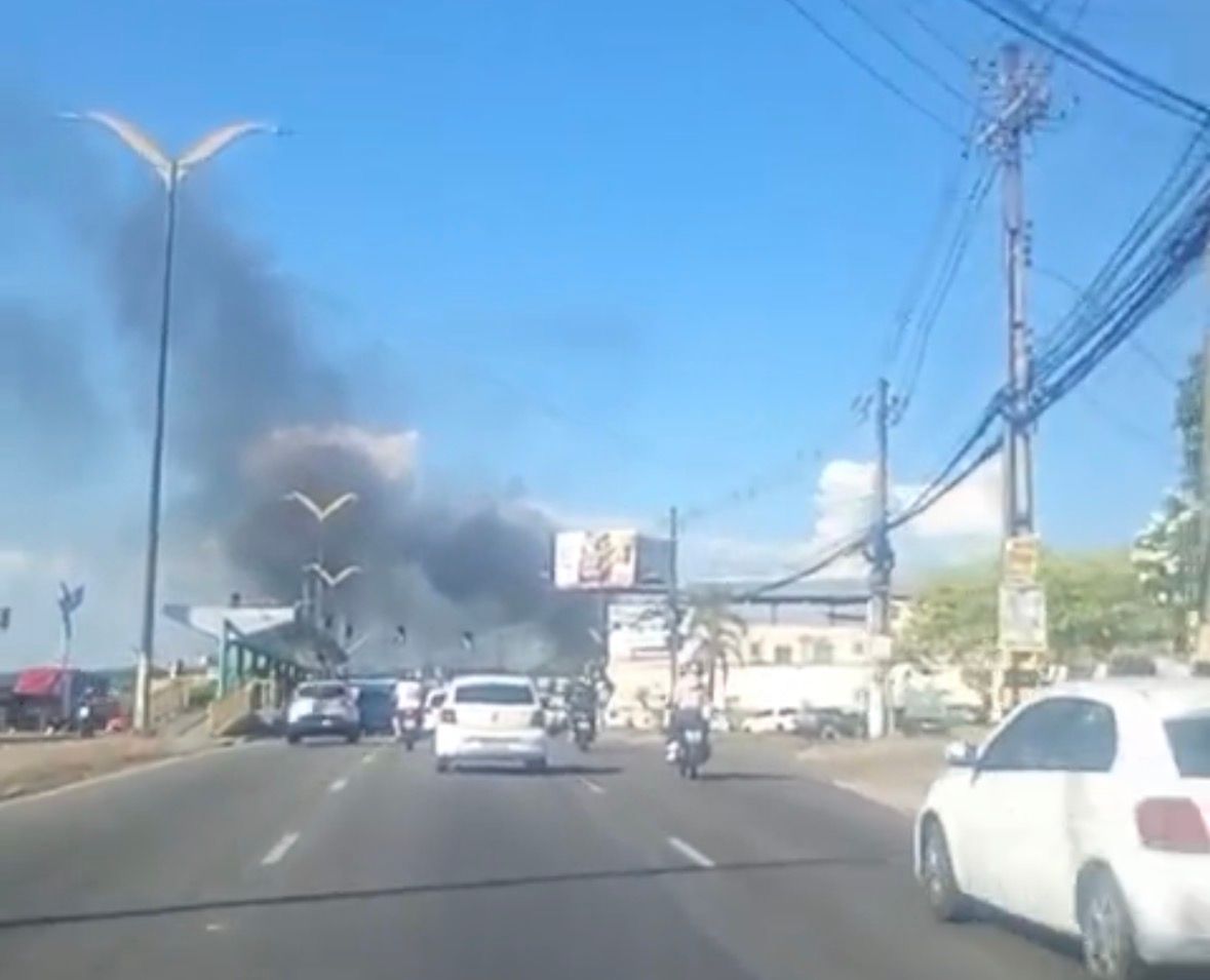 Vídeos: incêndio é registrado no conjunto Ouro Verde