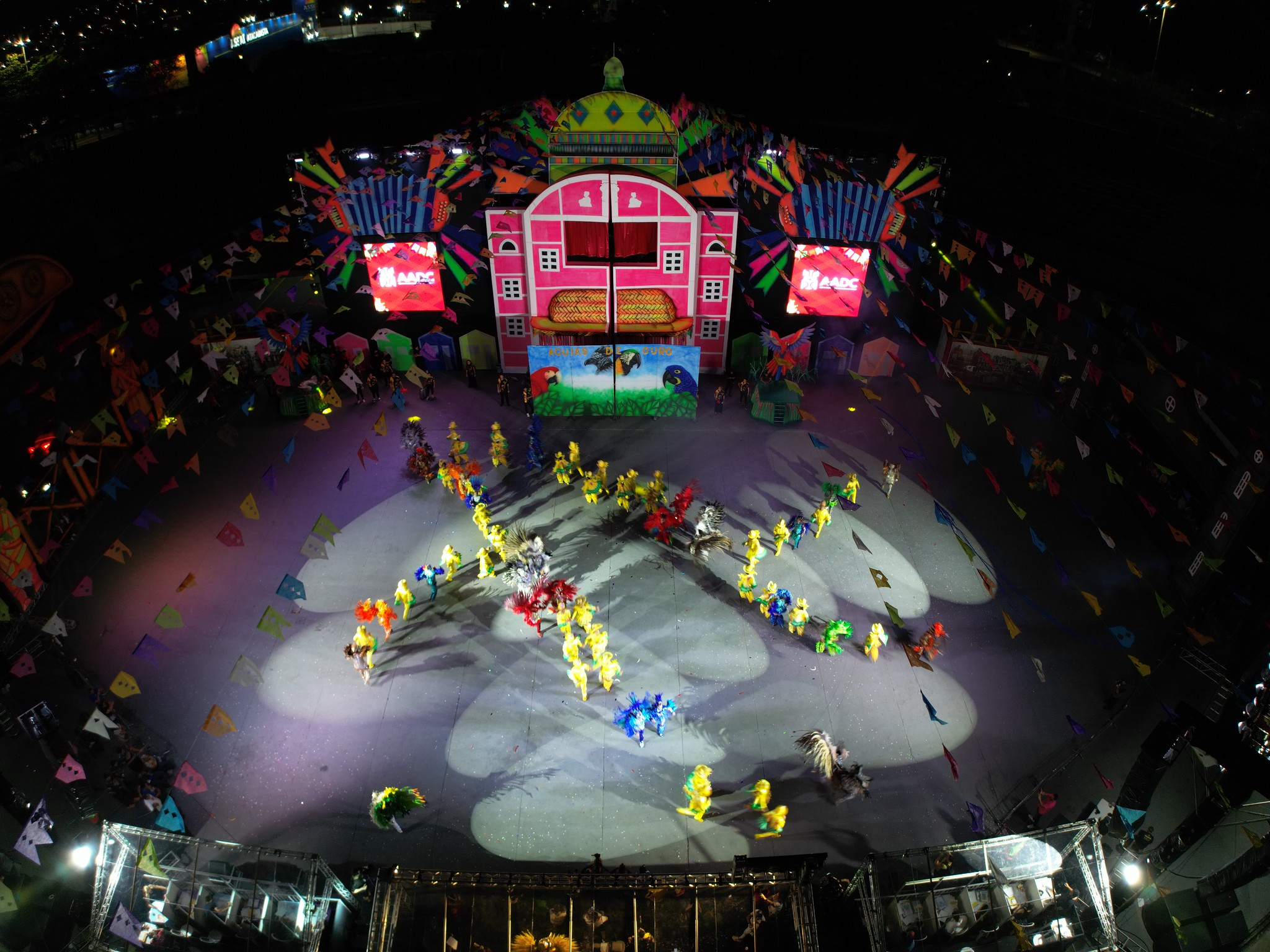 Festival Folclórico do Amazonas dá início à programação da Categoria Ouro