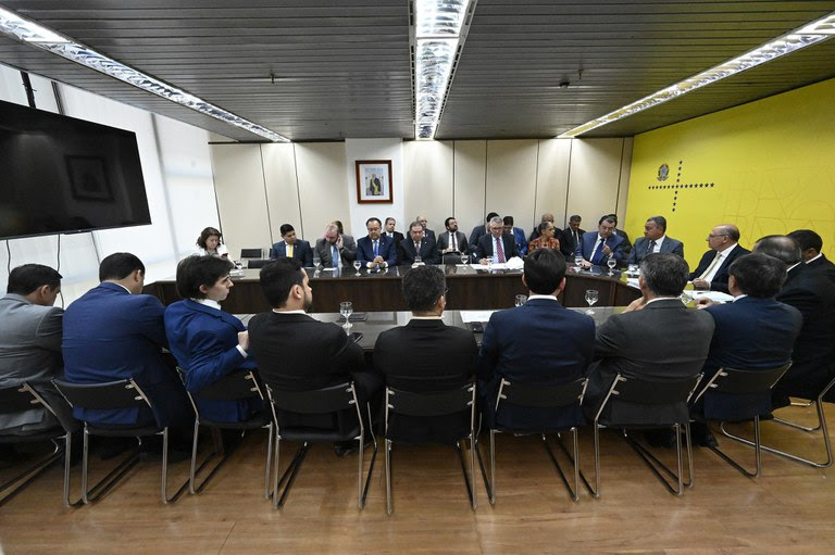 Apoio do Governo Federal já soma R$ 627 milhões para combater crise hídrica no AM