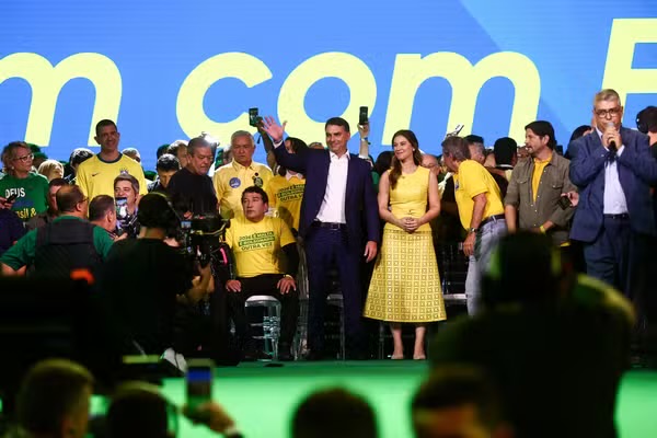 PL oficializa candidatura de Flávio Bolsonaro à Presidência