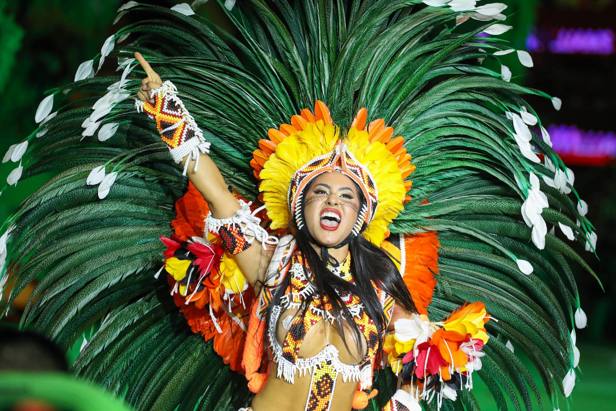 Vídeo: Isabelle Nogueira é anunciada a nova musa da Grande Rio