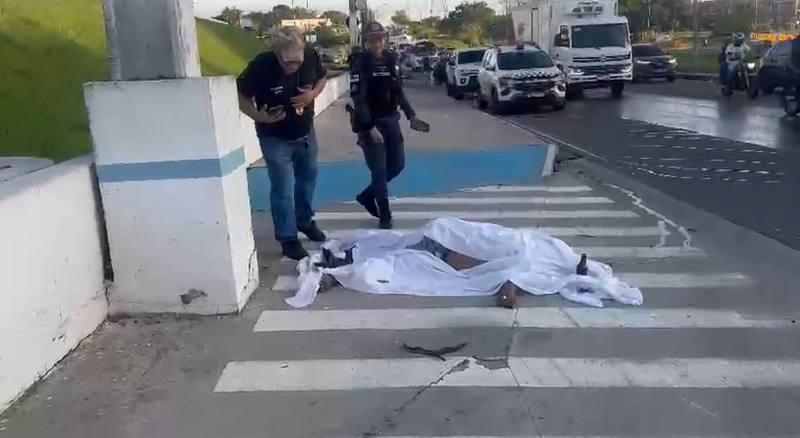 Vídeo: motociclista morre em grave acidente na Avenida das Torres
