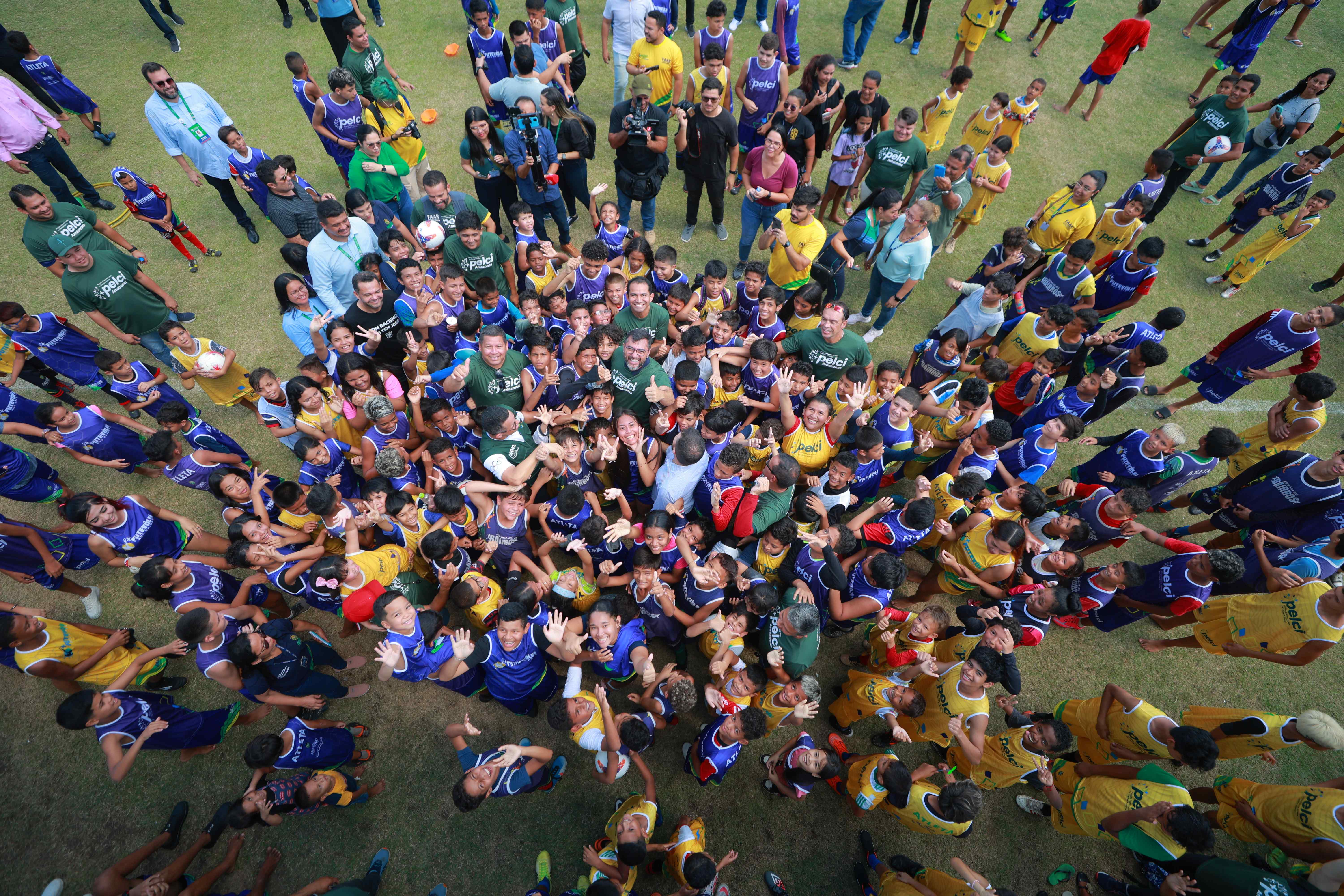 Governo do AM anuncia repasse de R$ 7,5 milhões para o futebol profissional