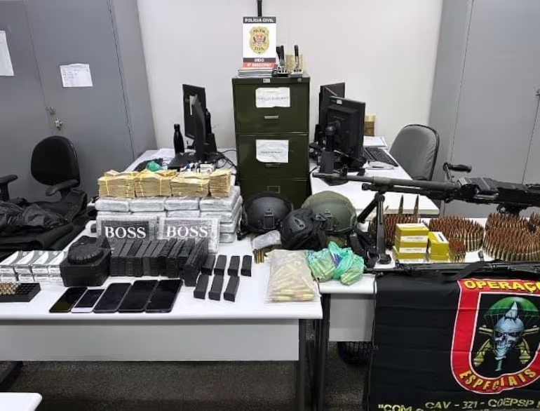 'Novo Cangaço': polícia prende suspeito com fuzis, 2.000 balas e R$ 100 mil