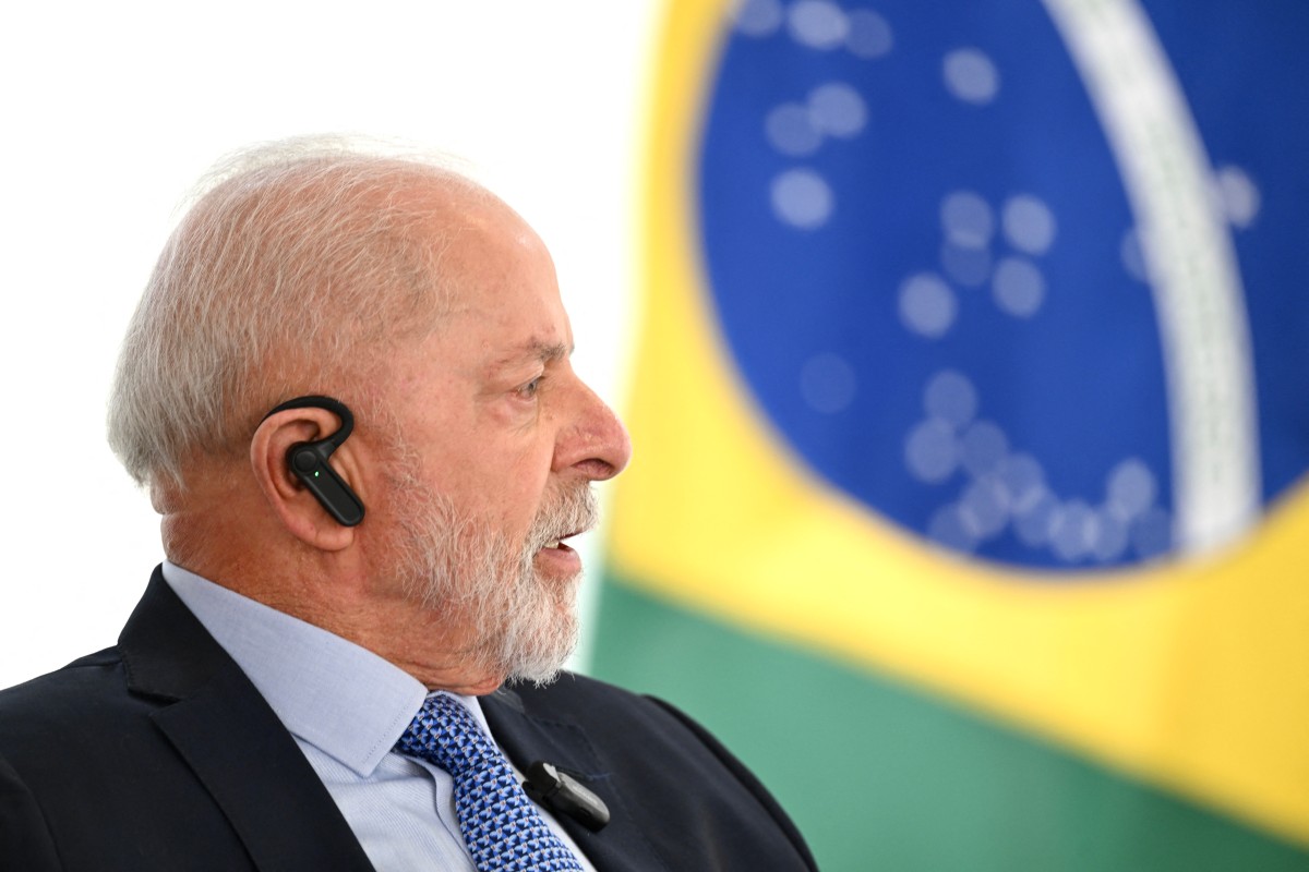 Lula deixa UTI e passa a ter cuidados semi-intensivos no hospital