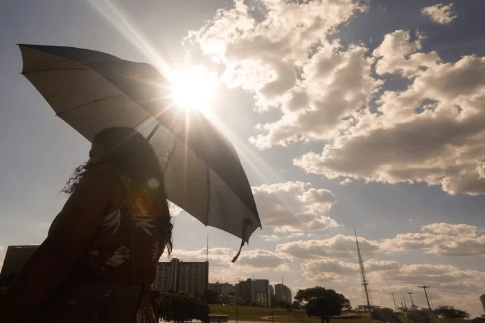 Manaus registra 37,1°C na terça-feira e o dia mais quente de 2026