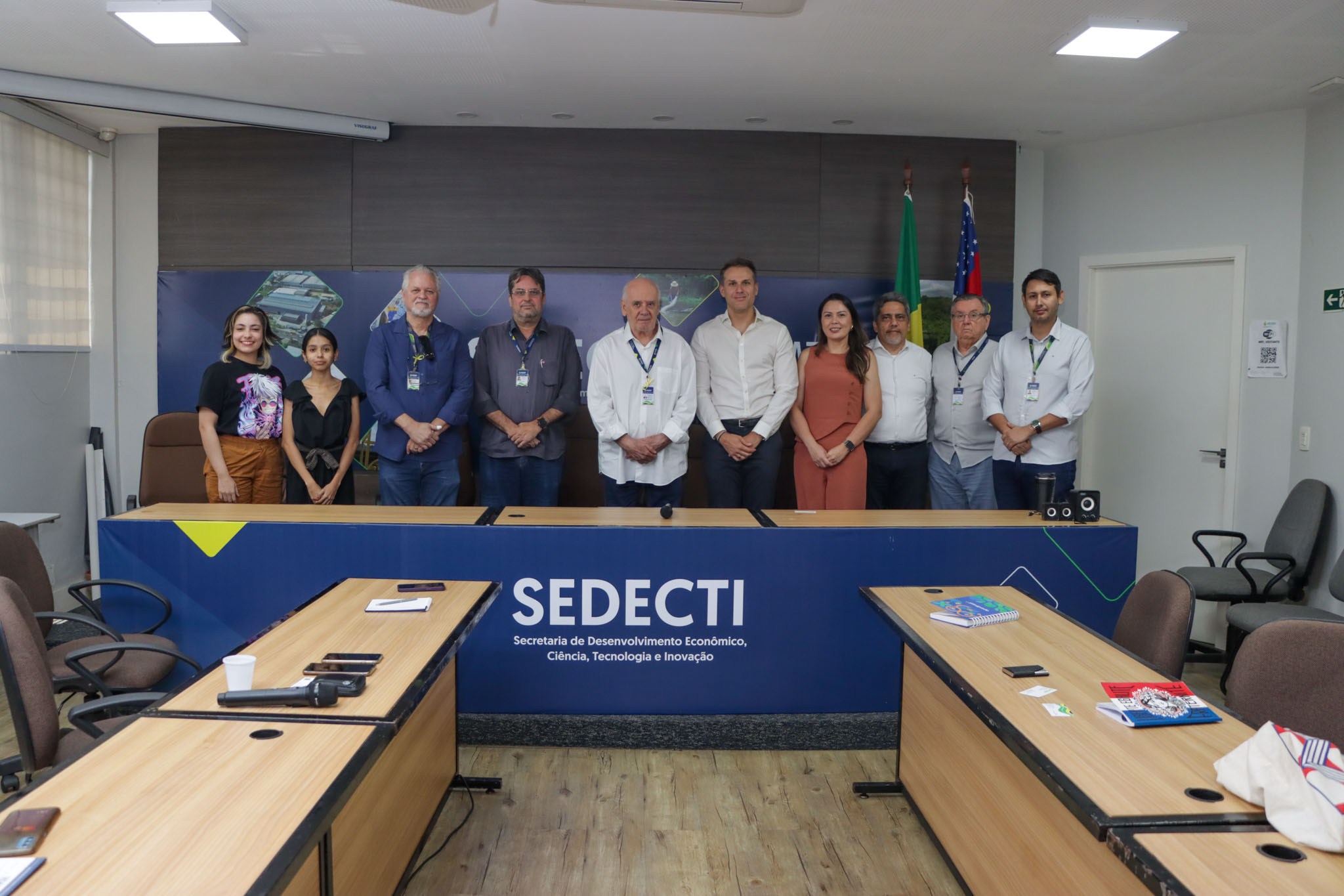 Amazonas apresenta potencial da Zona Franca a representante da Embaixada da França