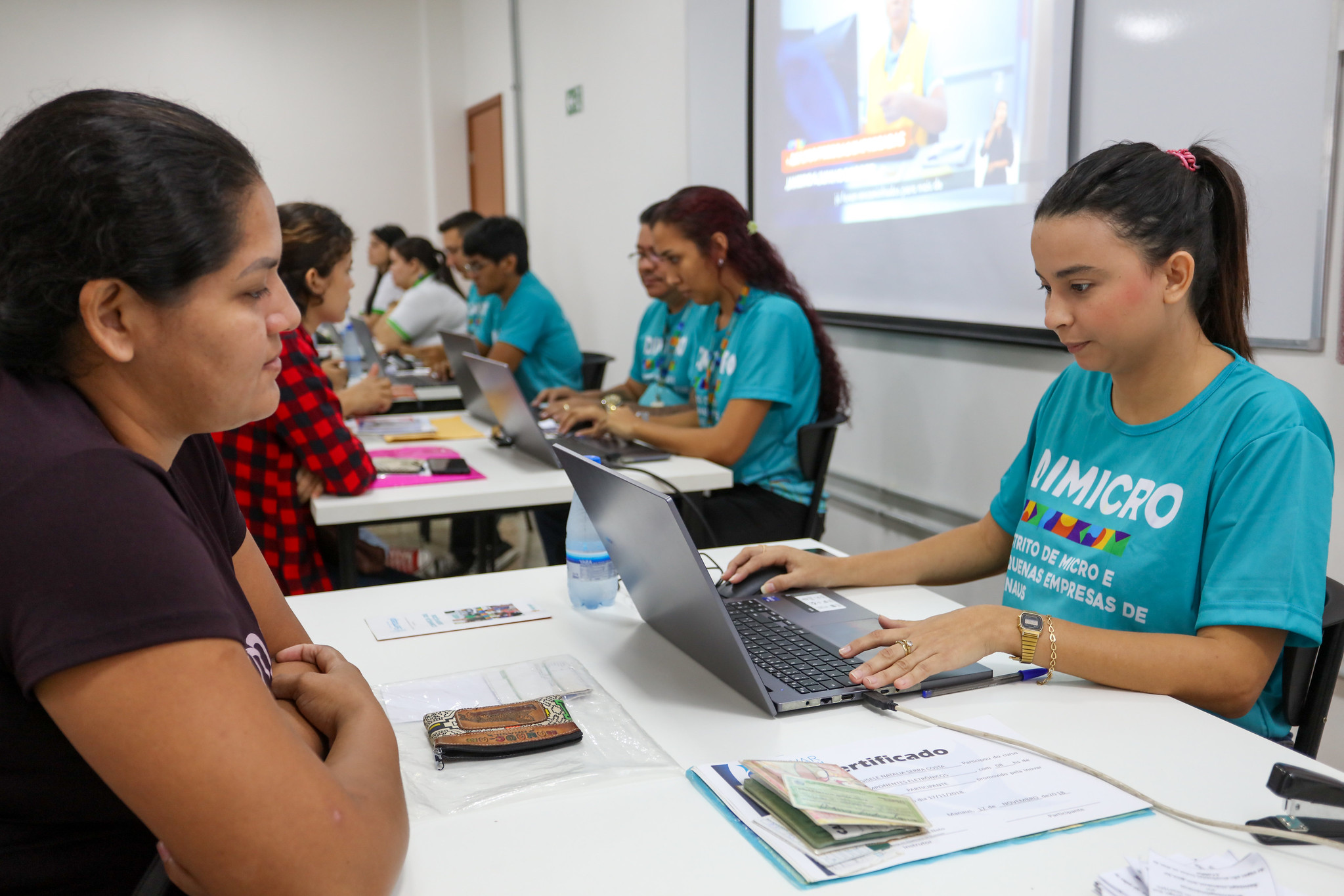 Prefeitura de Manaus promove oito ações do ‘Sine nos Bairros’ neste sábado, 25/5