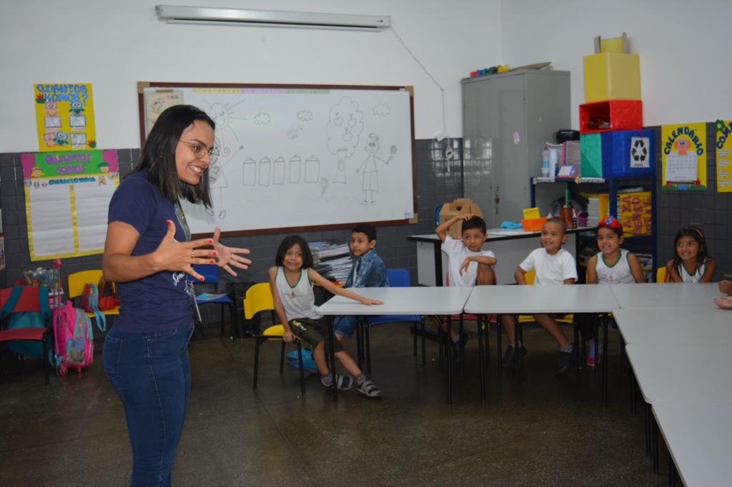 Amazonas Energia leva conscientização ambiental a crianças do bairro União em Manaus