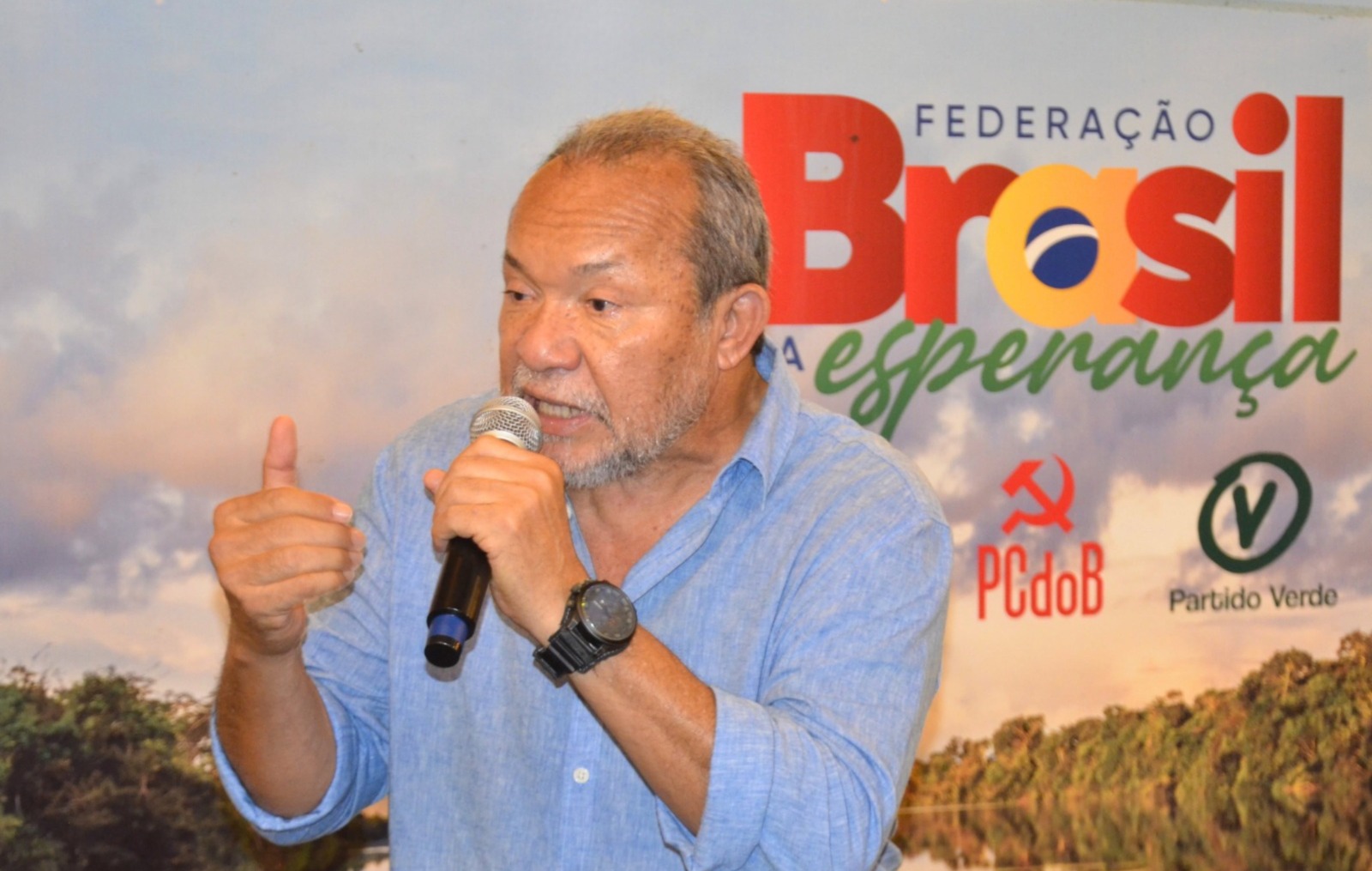 Eron Bezerra renuncia à candidatura para deputado estadual
