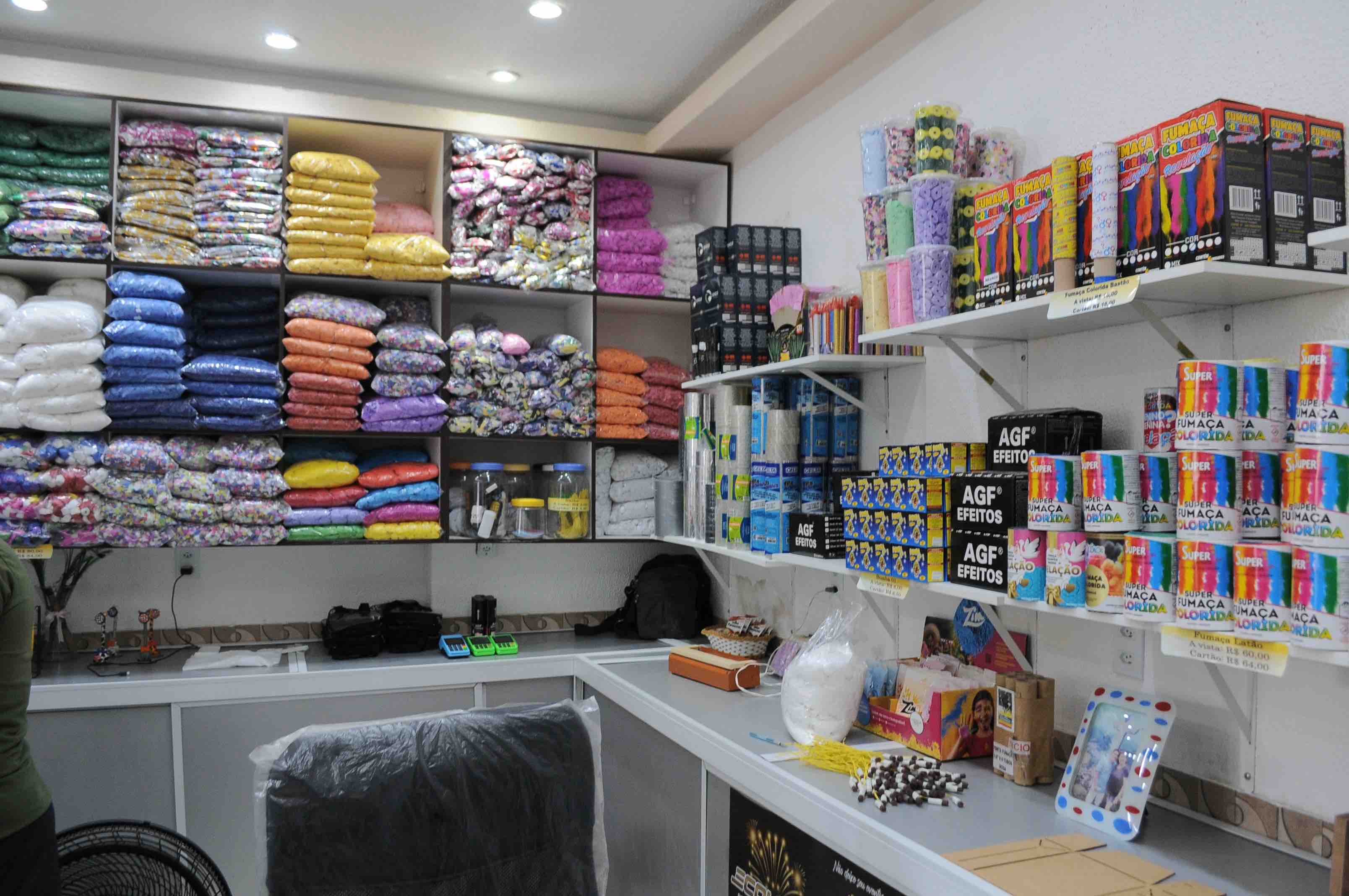 Lojas de fogos de artifício são alvo de fiscalização da CIF