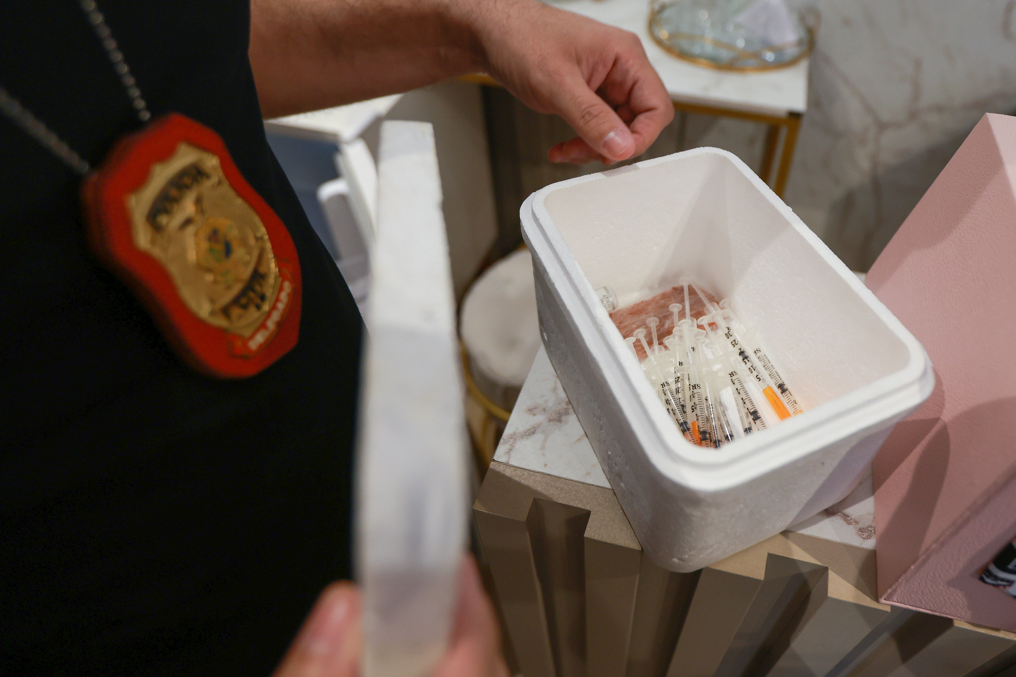 “Mounjaro”: canetas emagrecedoras clandestinas são apreendidas em Manaus