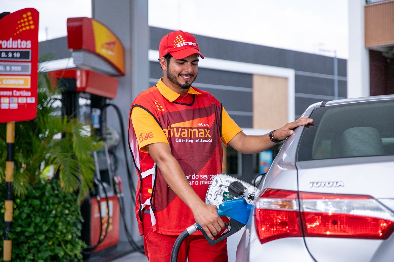Gasolina comum ou aditivada? Especialistas explicam benefícios e mitos sobre os combustíveis