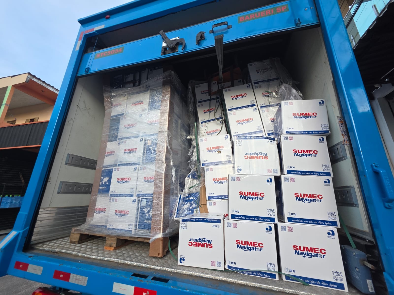 PC-AM recupera carga de R$ 500 mil desviada por golpe do boleto falso