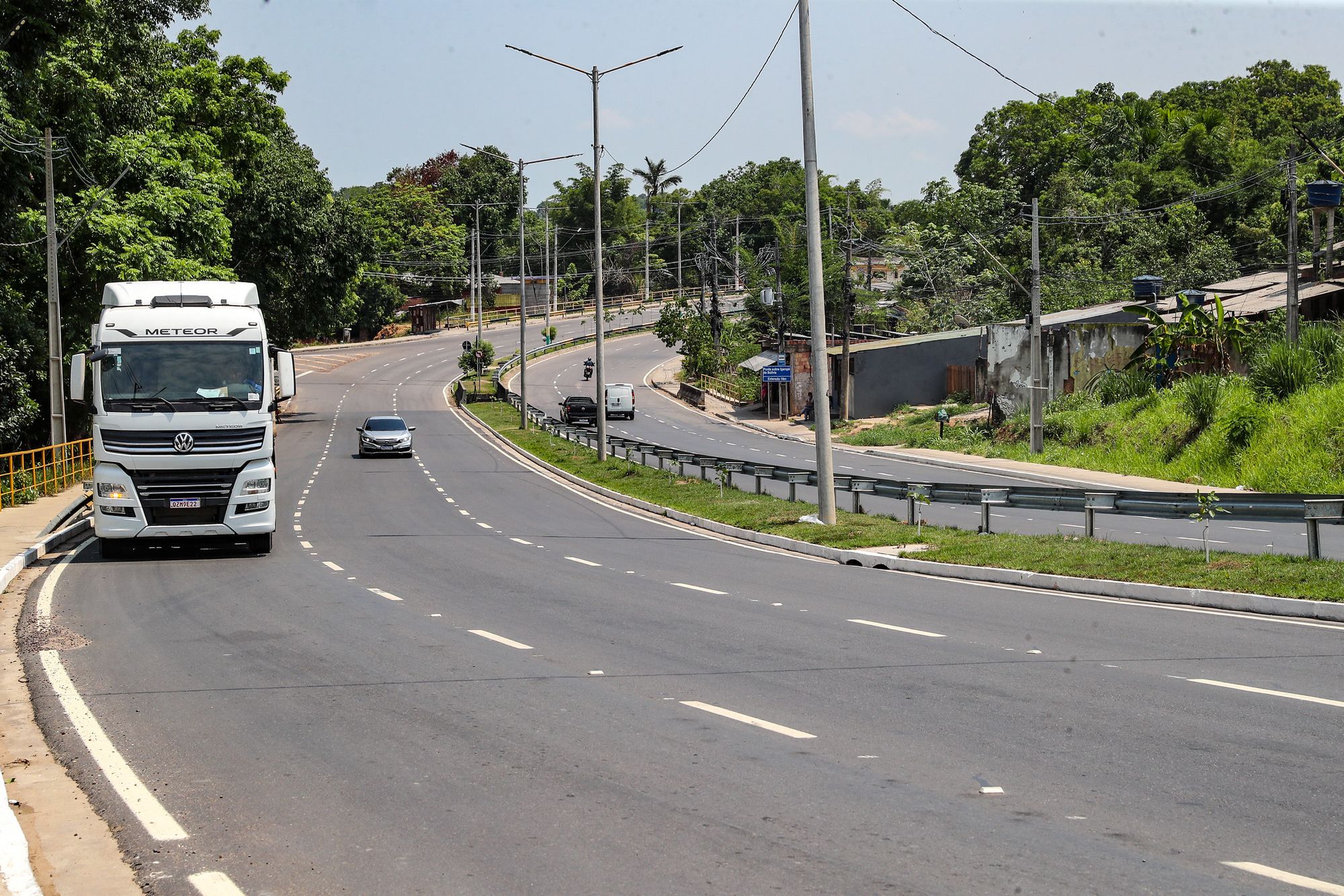Primeiro trecho da nova 'estrada do Tarumã' é entregue por Wilson Lima