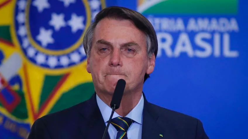 STM deve receber pedido de expulsão de Bolsonaro e generais