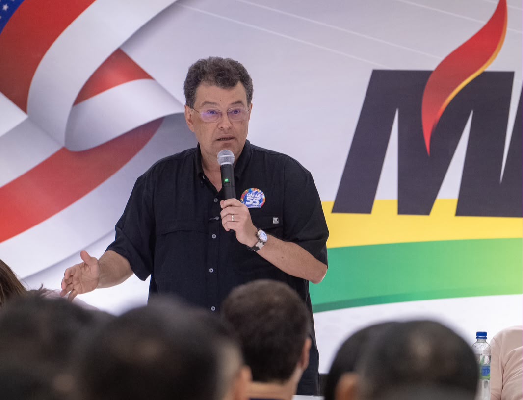 Eduardo Braga cobra prevenção e ações do Governo do AM para combater queimadas