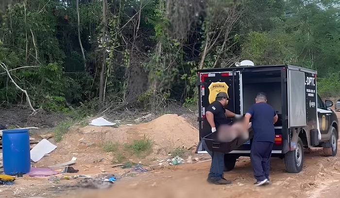 Vídeo Corpo de mulher é encontrado dentro de tambor plástico em Manaus