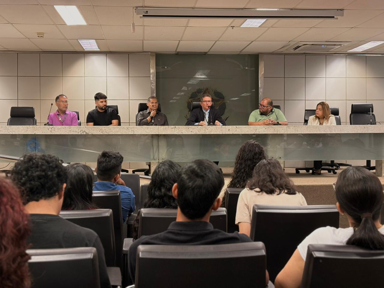 TRE-AM capacita estudantes para atuarem nos novos postos de atendimento da Justiça Eleitoral