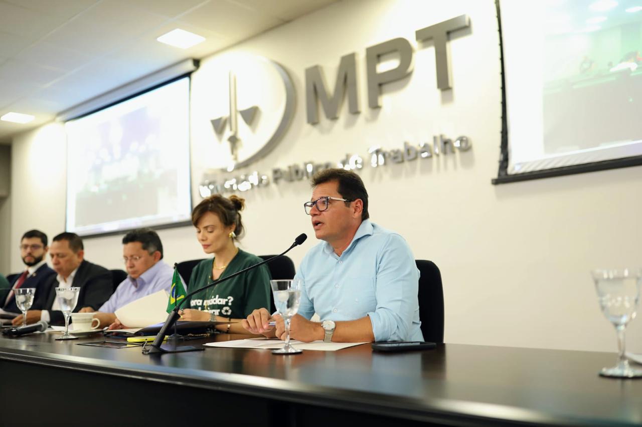 Sedurb apresenta projeto-piloto de aterro sanitário em Iranduba