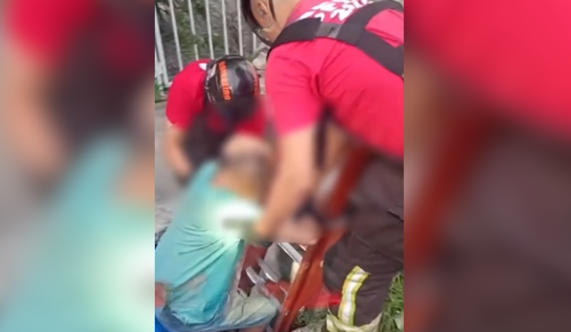 Vídeo: Idoso é resgatado após ficar dois dias preso em bueiro no Parque Dez