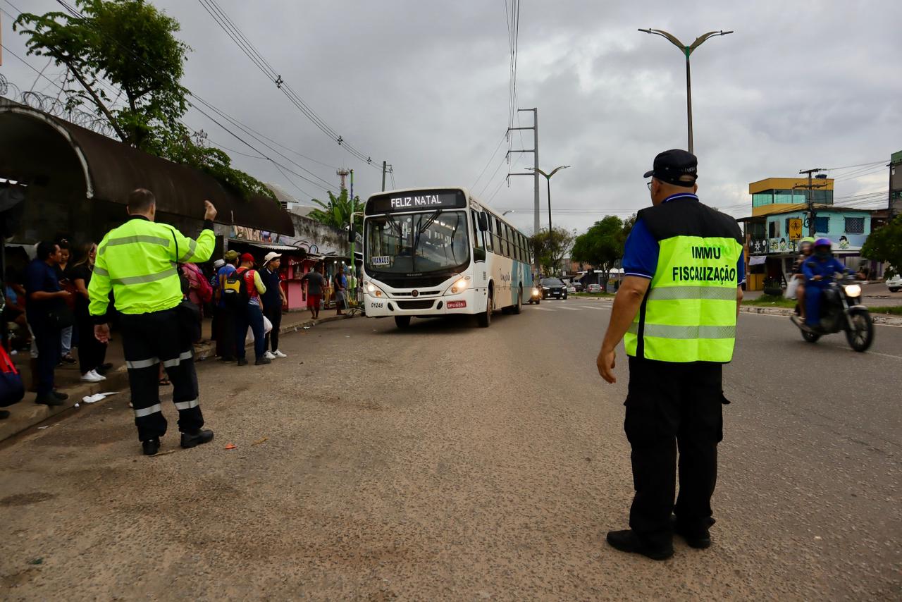 Prefeitura de Manaus reforça fiscalização de transporte no acesso à ponte Rio Negro