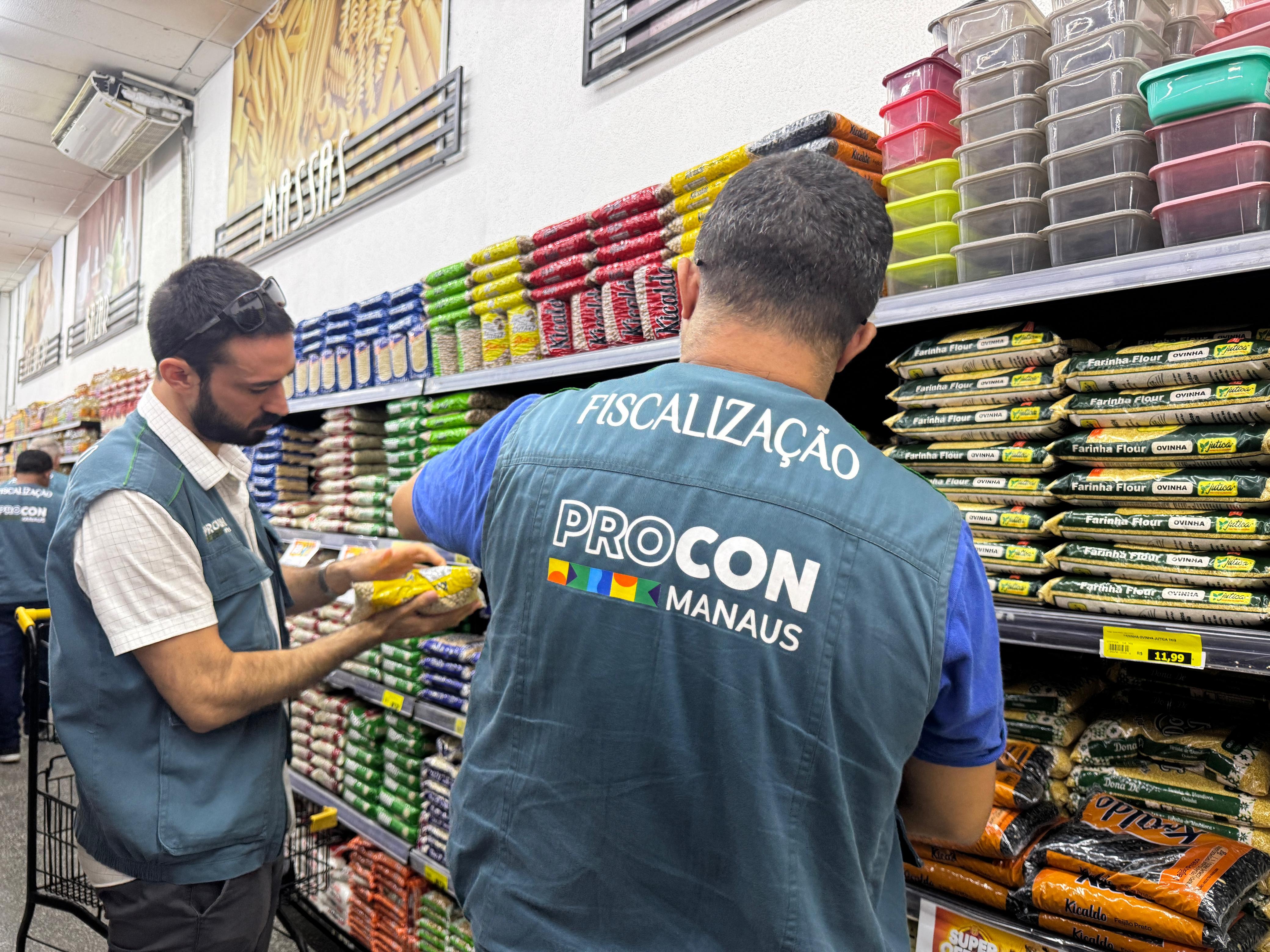 Procon Manaus apreende mais de 650 produtos impróprios em supermercados da capital