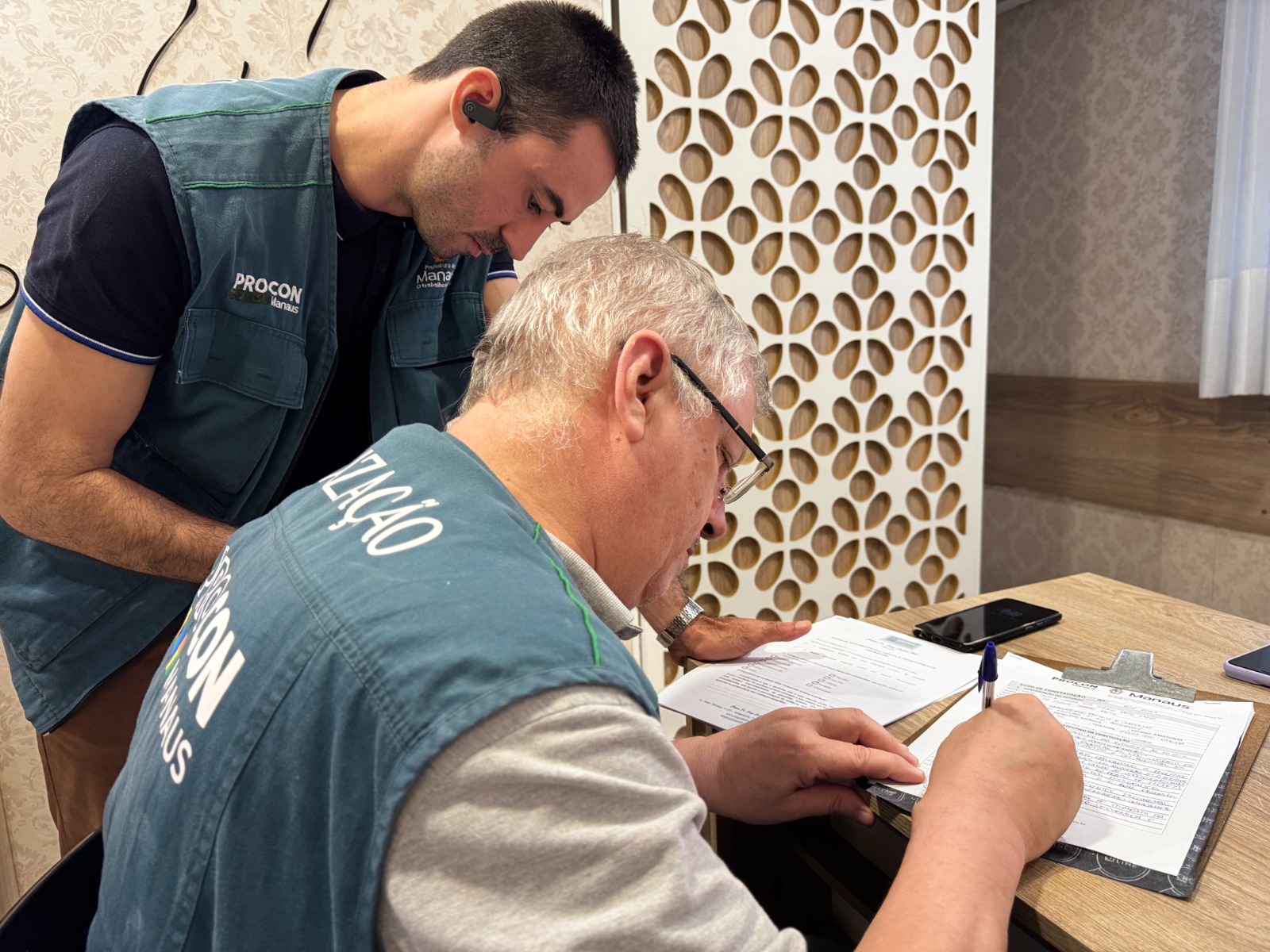 Procon Manaus fiscaliza clínicas de cirurgia plástica na capital