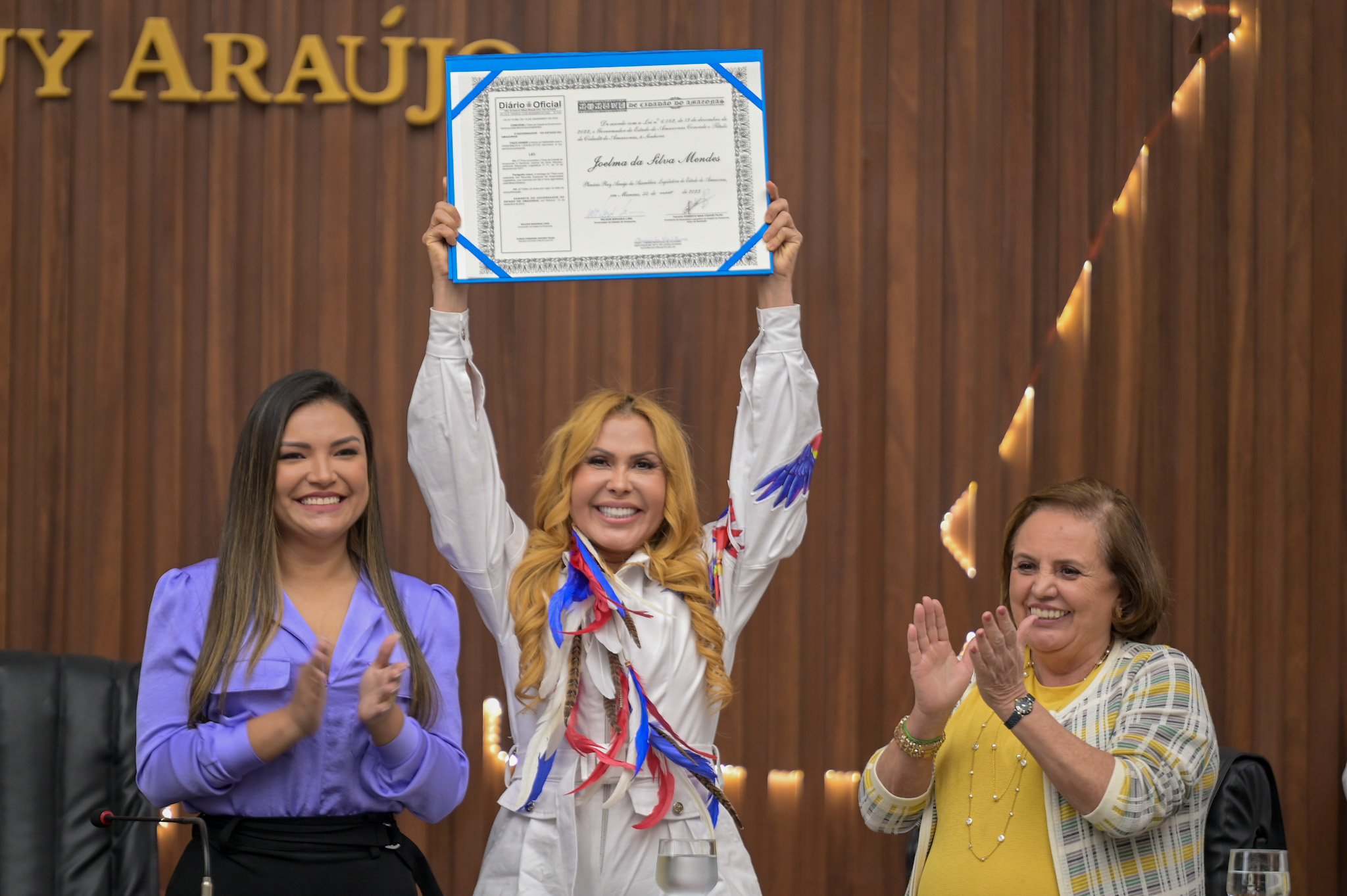 Joelma recebe título de Cidadã do Amazonas