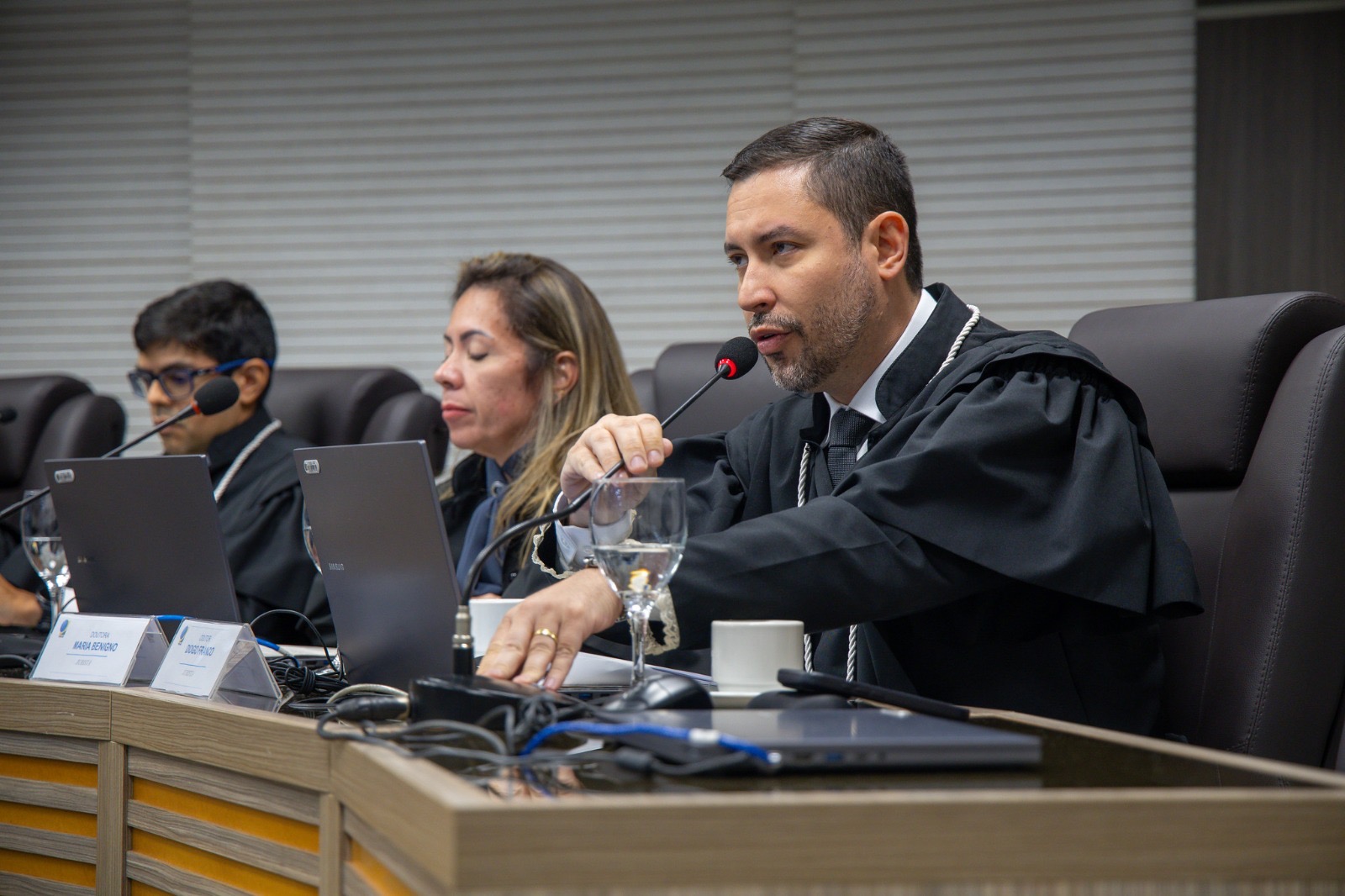 TRE-AM define corpo de juízes auxiliares para as Eleições 2026