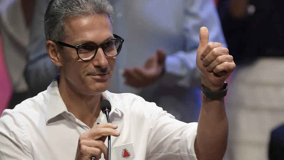 Zema lança pré-candidatura à Presidência sem citar Bolsonaro