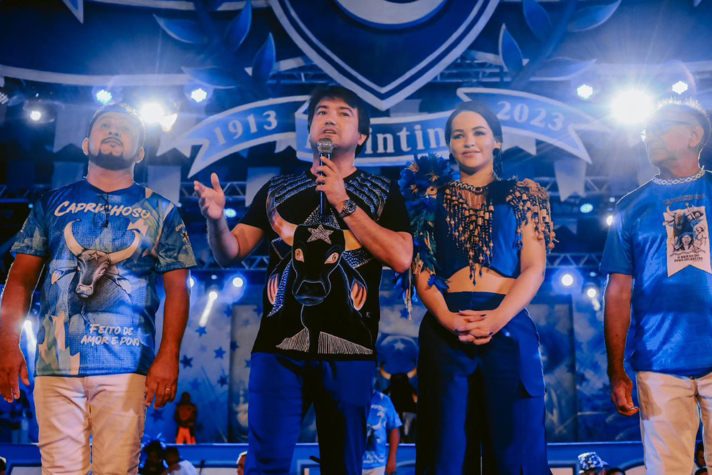 Caprichoso faz circular mais de R$ 700 mil em pagamento dos setores do bumbá