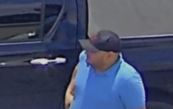 Polícia procura suspeito de furtar R$ 22 mil dentro de carro em Manaus