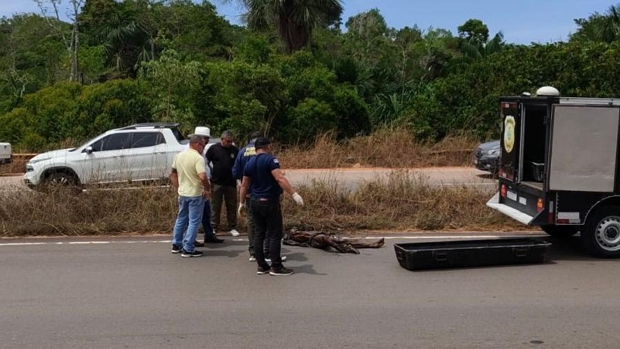Mulher é encontrada morta com sinais de atropelamento na AM-070