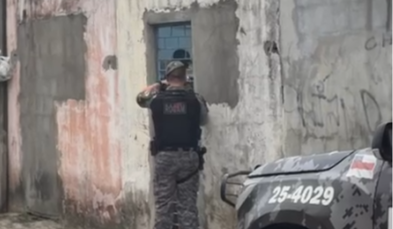 Pai faz filho refém em casa na zona norte de Manaus