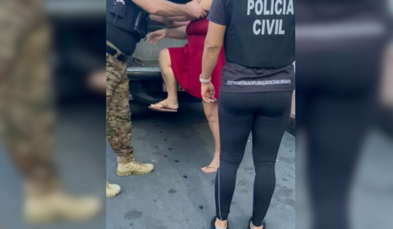 Babá é presa por abusar sexualmente de criança de 8 anos