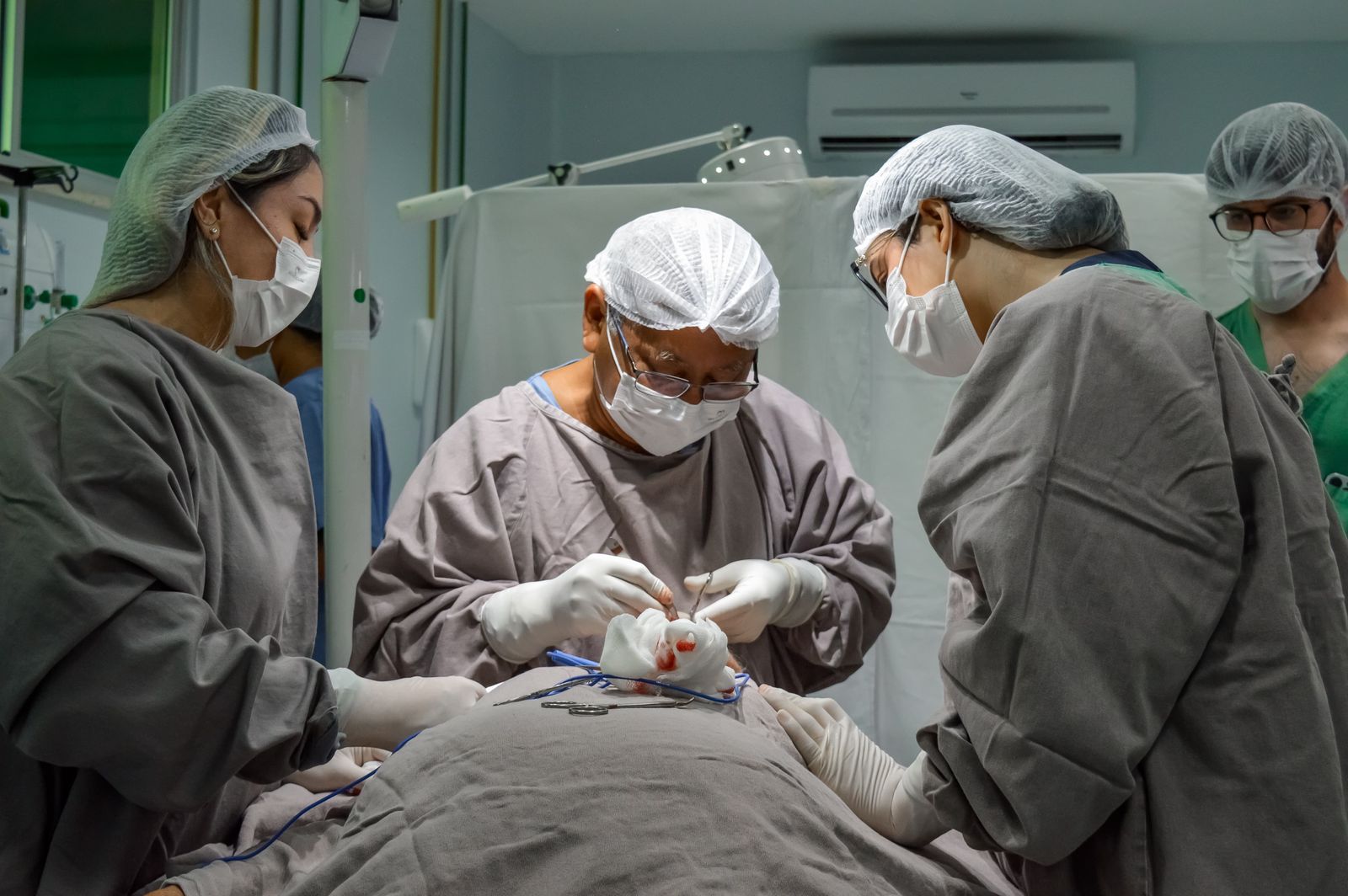 Mutirão de cirurgias atende 600 pacientes no feriado prolongado de Corpus Christi