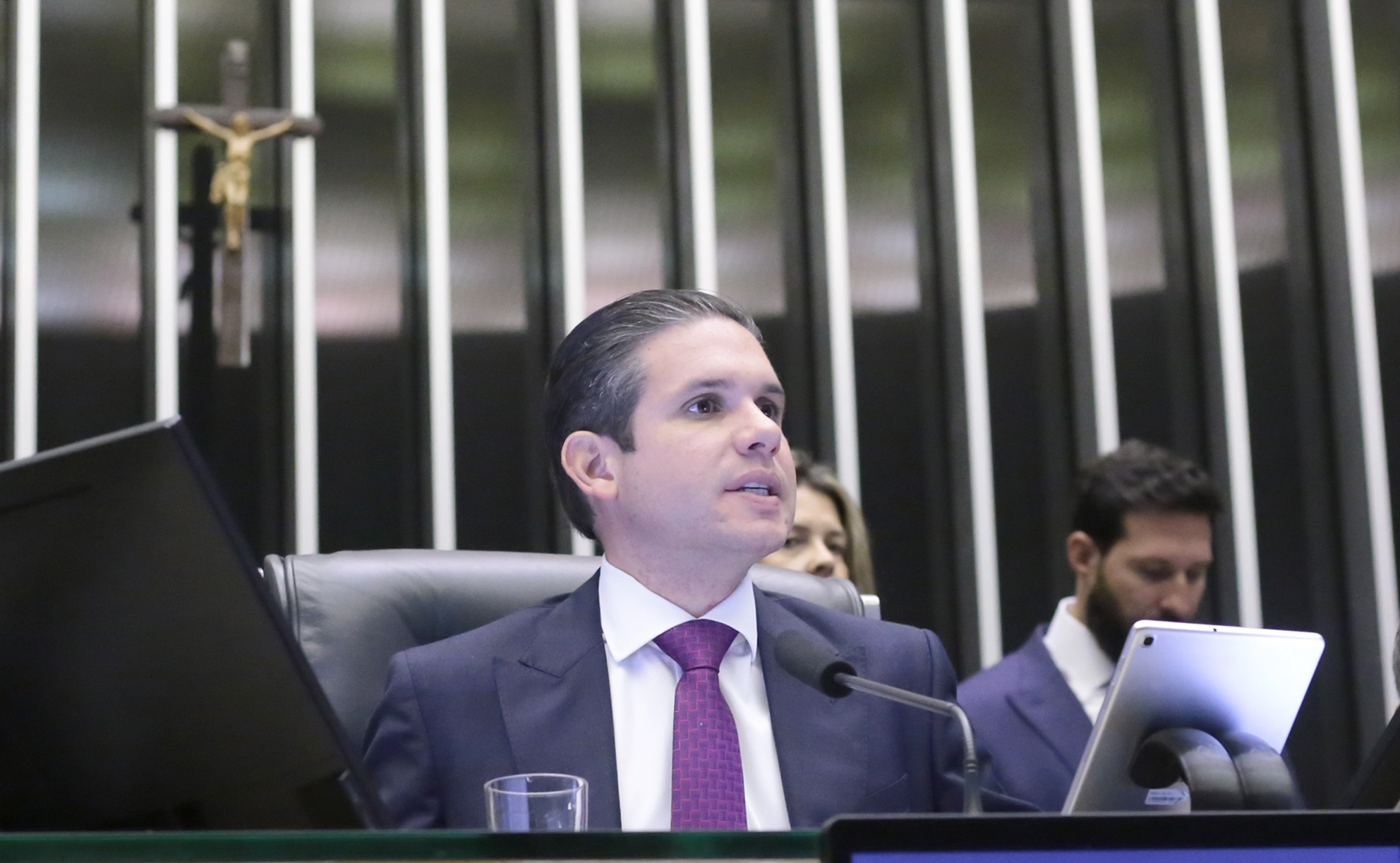 “Vamos blindar a infância”, diz Motta sobre projeto que protege crianças em ambiente digital