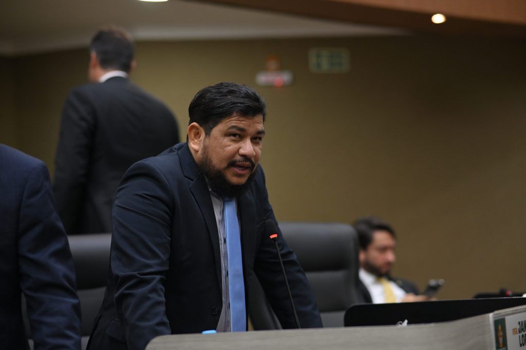 Comitê protocola representação para cassação do mandato de Rosinaldo Bual